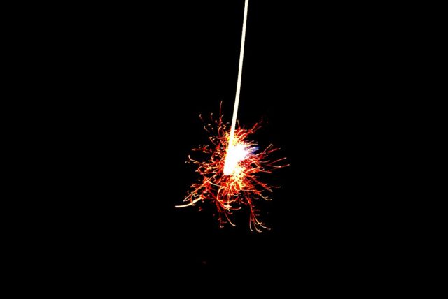 線香花火「牡丹桜」レビュー実際の燃焼時間と感想【動画付き】